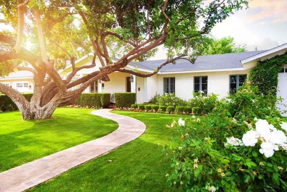 Top 6 Ways to Improve Your Home’s Curb Appeal