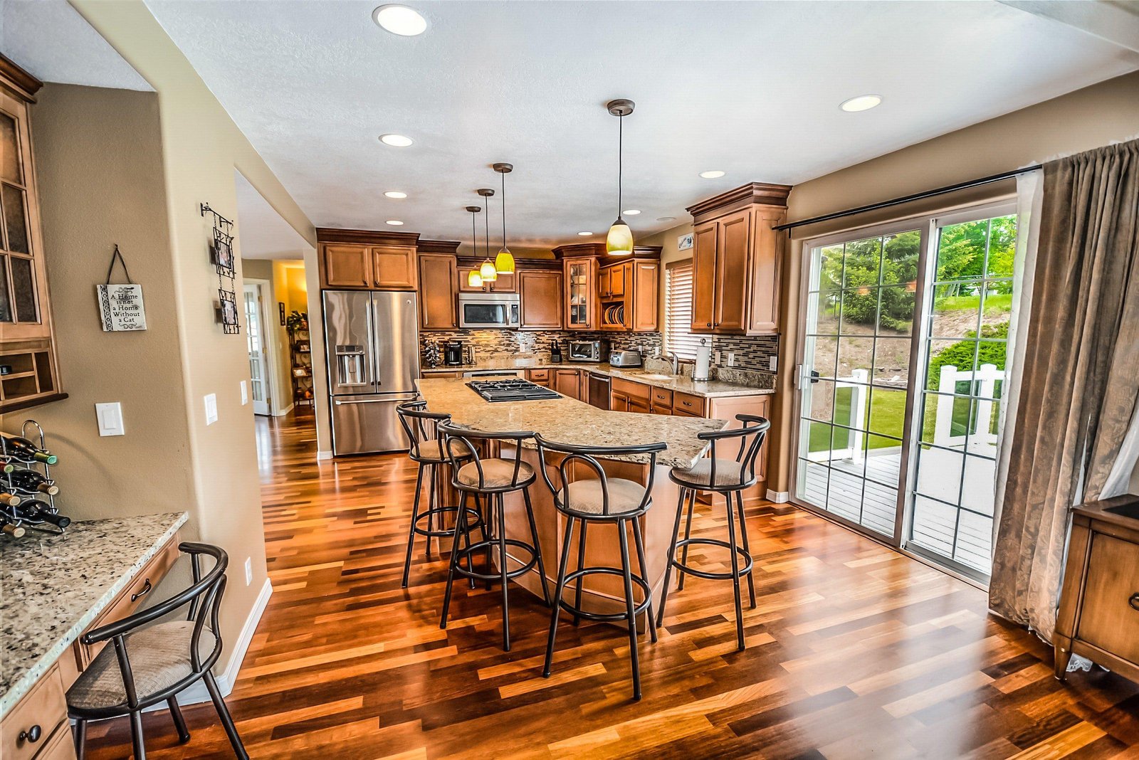 How to Find House Cleaning Professional Services in Your Budget?