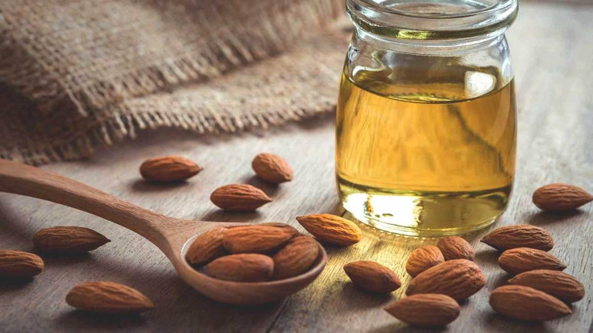 5 Incredible Ways to Use Almond Oil for Your Skin &Overall Health
